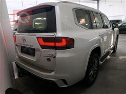 تۆیۆتا لاند کروزەر